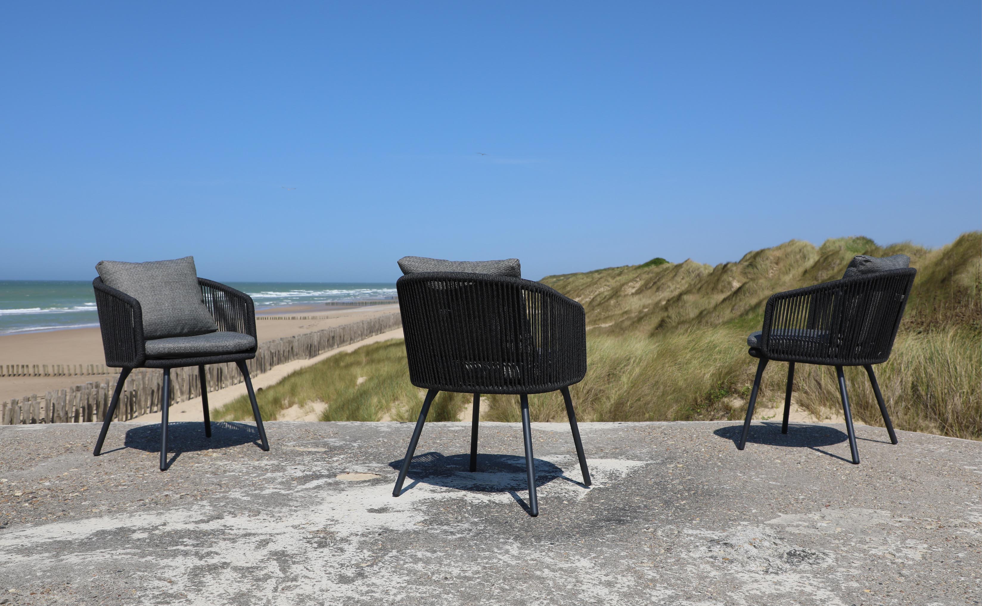 Fauteuil repas d'extérieur en aluminium et corde - LIVIO NOIR