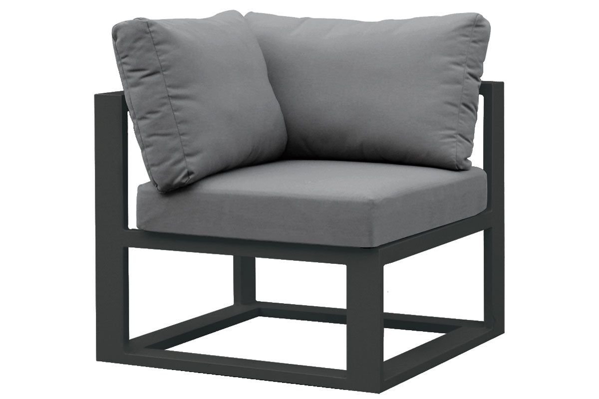 Fauteuil d'angle modulable en aluminium noir mat avec coussins gris épais, design méditerranéen haut de gamme pour jardin.