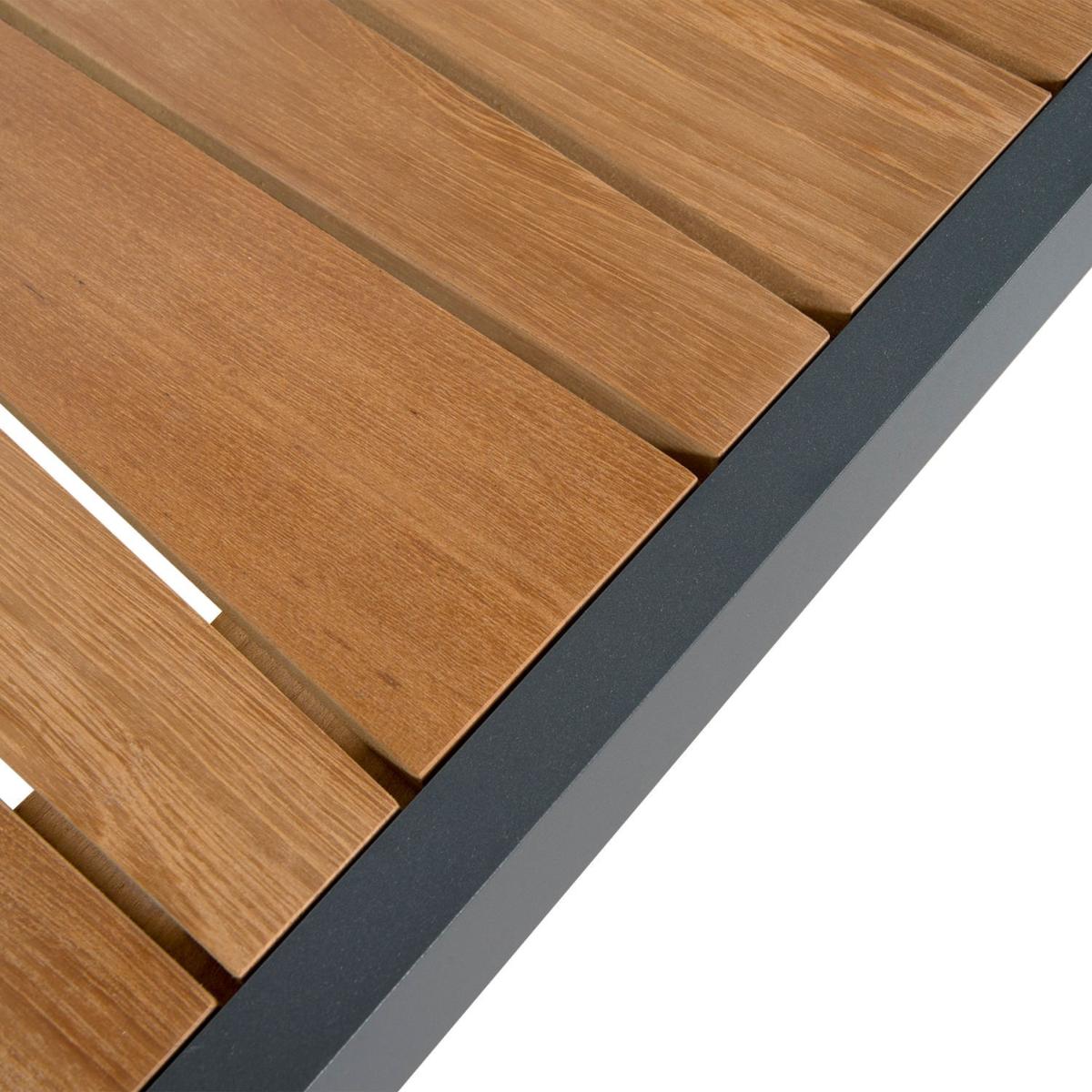 Table basse de jardin en teck FSC noble aux lames larges, cadre en aluminium haut de gamme gris anthracite, design élégant.