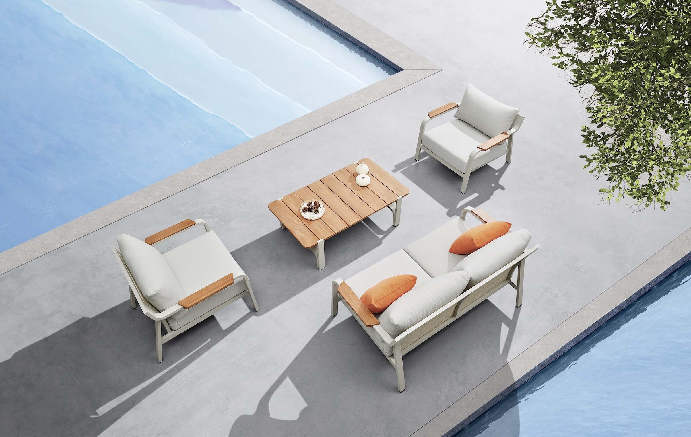 Salon de jardin 5 places en aluminium blanc et teck FSC haut de gamme, coussins beige en textilène, design élégant.