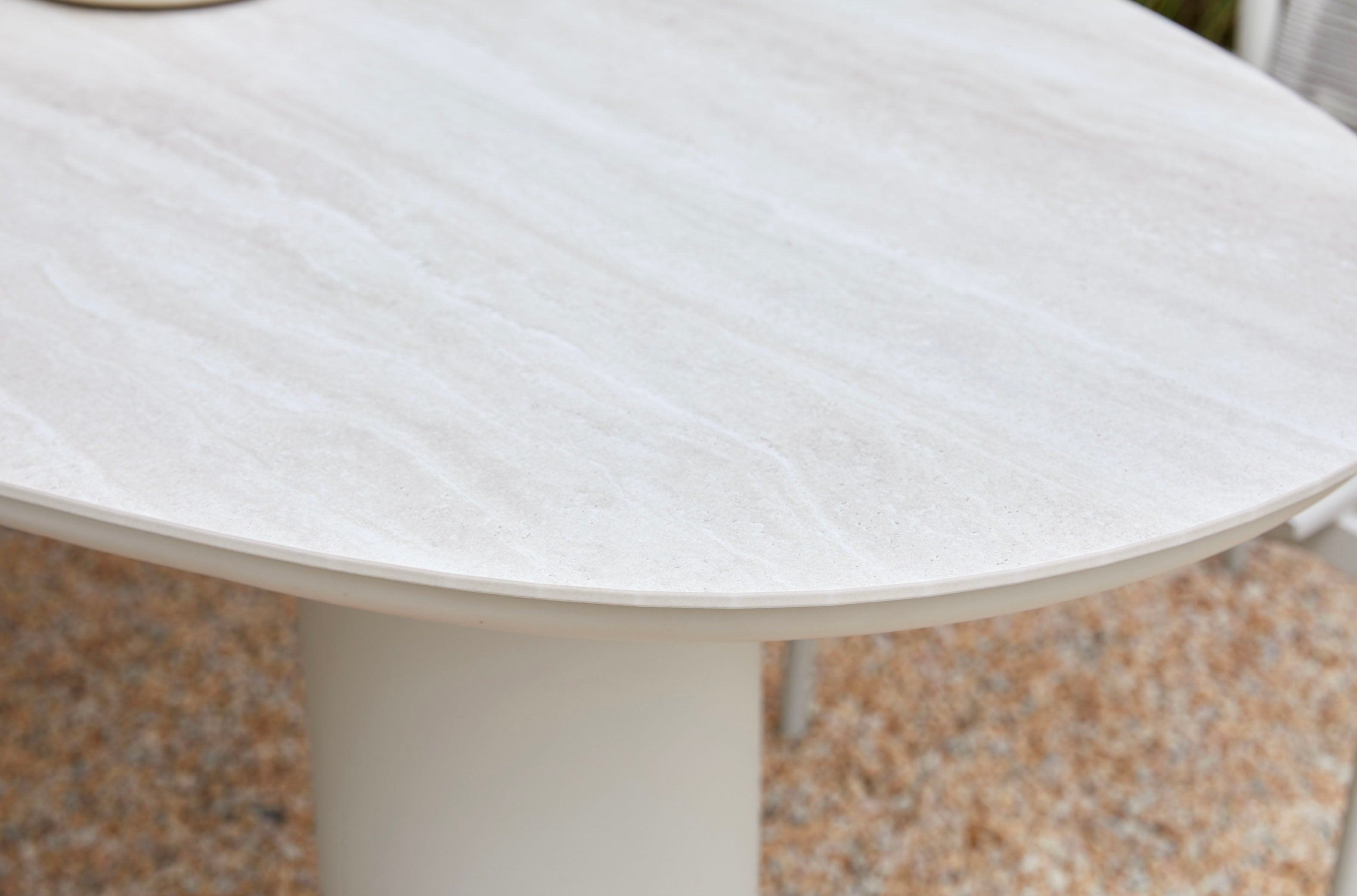 Table de jardin ovale aluminium et plateau céramique haut de gamme - NINO
