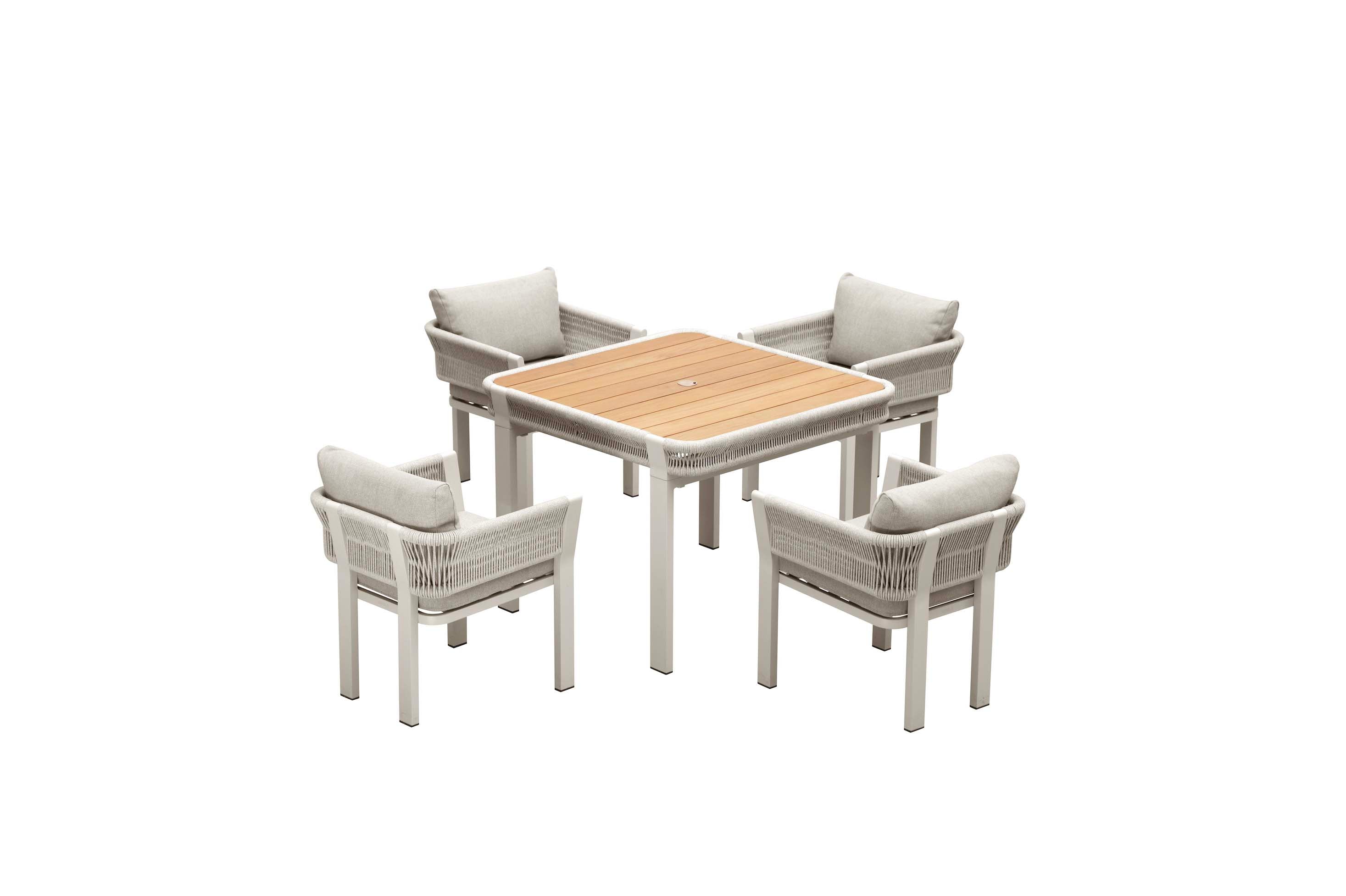 Ensemble repas extérieur moderne en aluminium et corde tressée beige, table carrée en teck FSC, avec quatre fauteuils. 