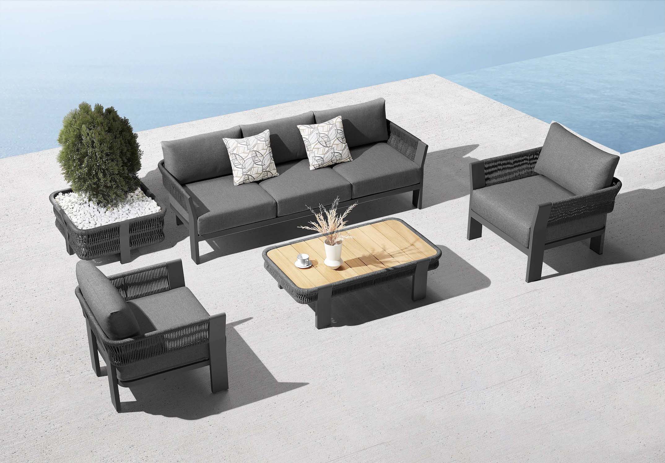 Salon de jardin moderne en aluminium noir avec corde tressée, plateau en teck FSC, coussins déhoussables déperlants. 