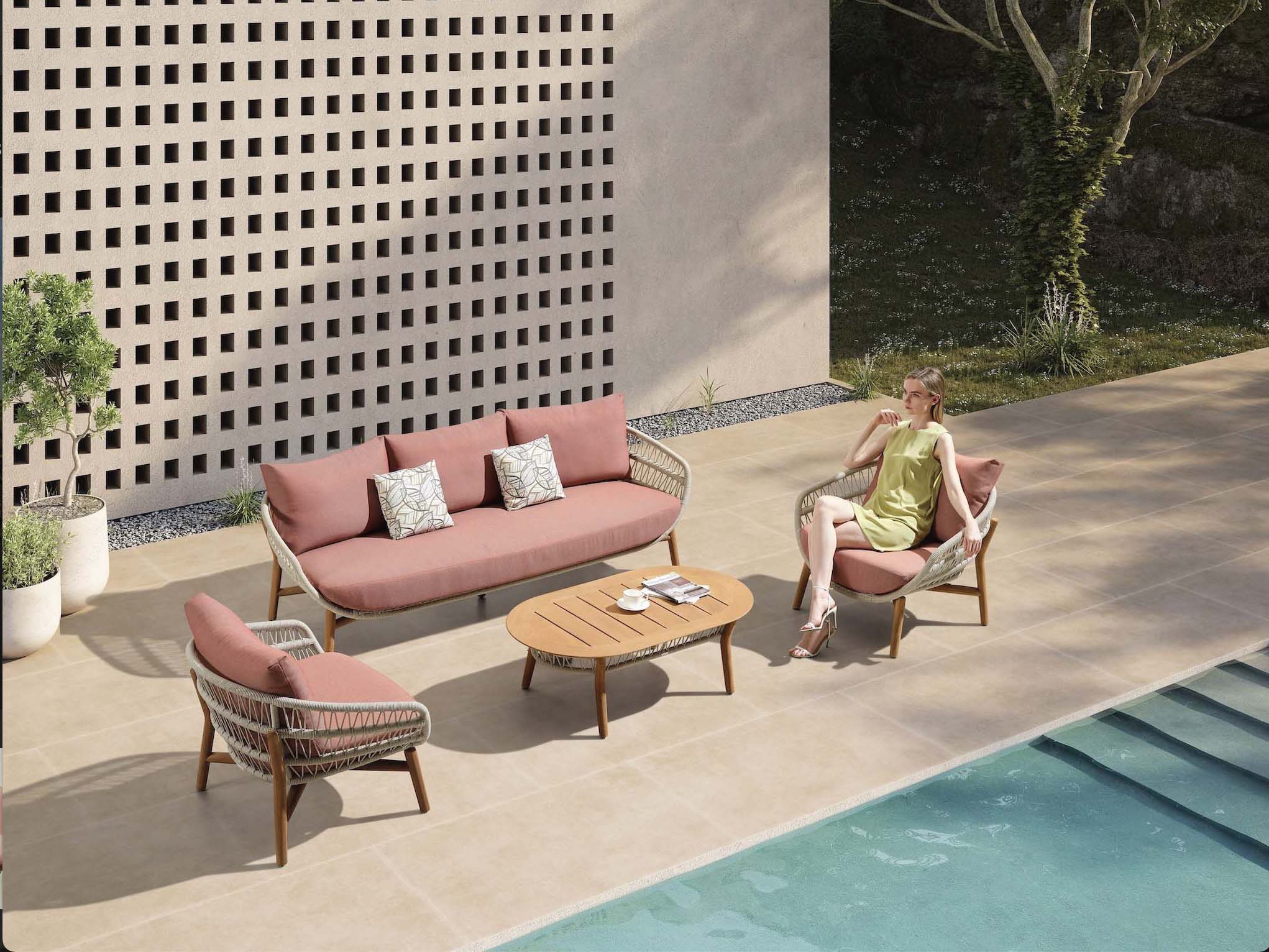 Mobilier de jardin 5 places en teck FSC et corde tressée rose, coussins déhoussables déperlants, design élégant.