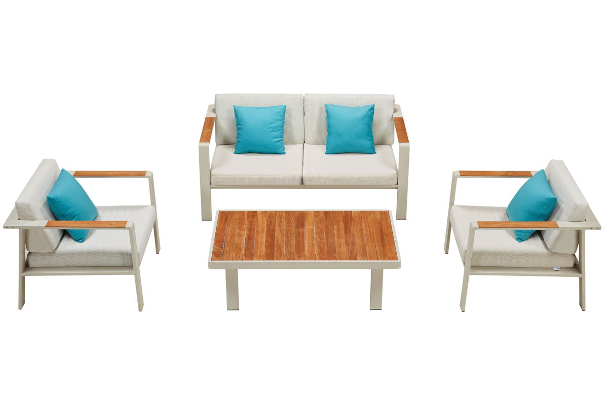 Salon de jardin en aluminium haut de gamme et teck FSC, 2 fauteuils et canapé deux places avec coussins en tissu oléfine.