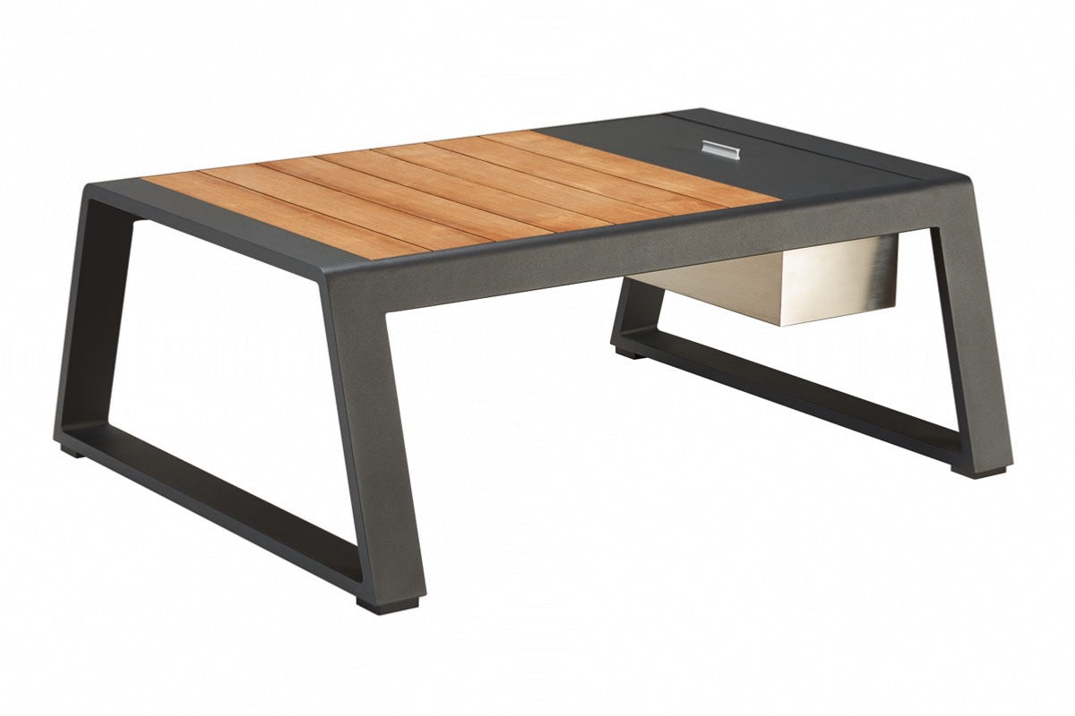 Table de jardin luxe avec plateau en teck FSC et aluminium Higold gris, design minimaliste méditerranéen.